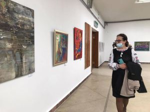 У Львові «Весняний салон» зібрав митців